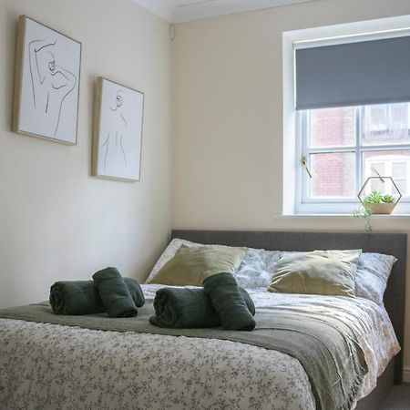 Lovely 3-Bedroom Apartment In كول شيستر المظهر الخارجي الصورة